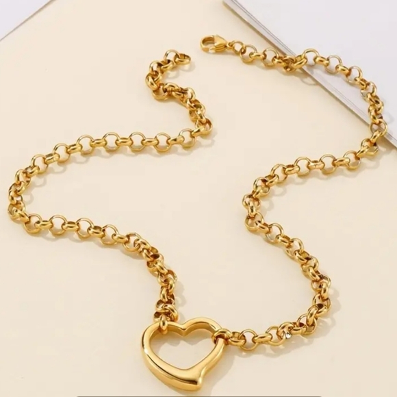 Heart Pendant Necklace Set - Picture 4 of 4